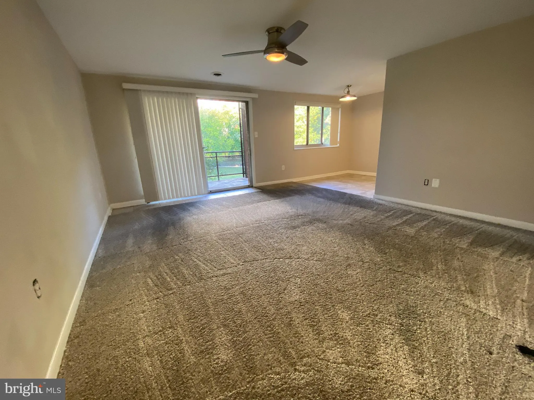 10424 ROCKVILLE PIK, Rockville, MD 20852