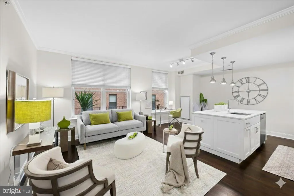 4915 HAMPDEN LANE, Bethesda, MD 20814