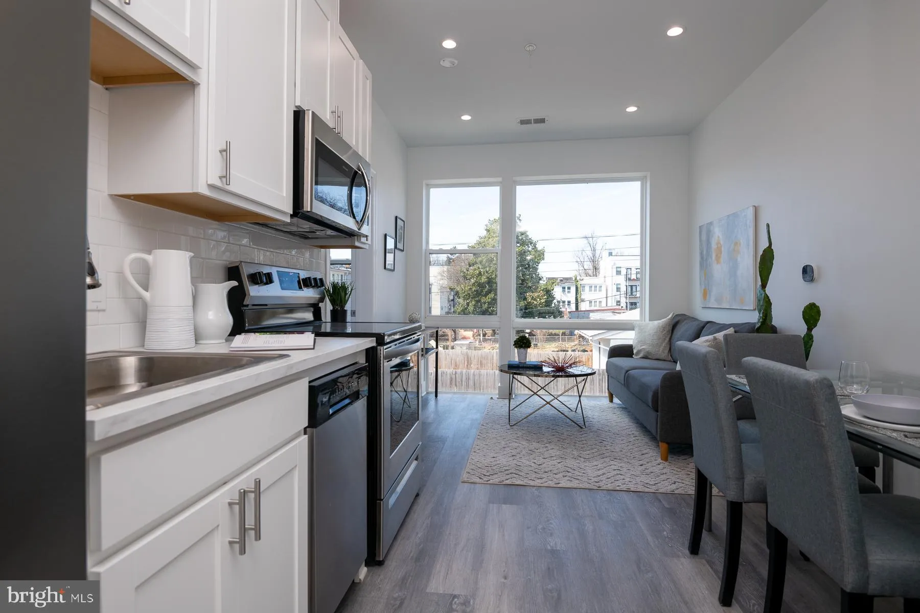 818 BLADENSBURG ROAD, Washington, DC 20002