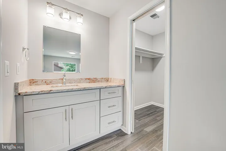 2815 Lee Oaks Ct #302, Falls Church, Virginia 22046