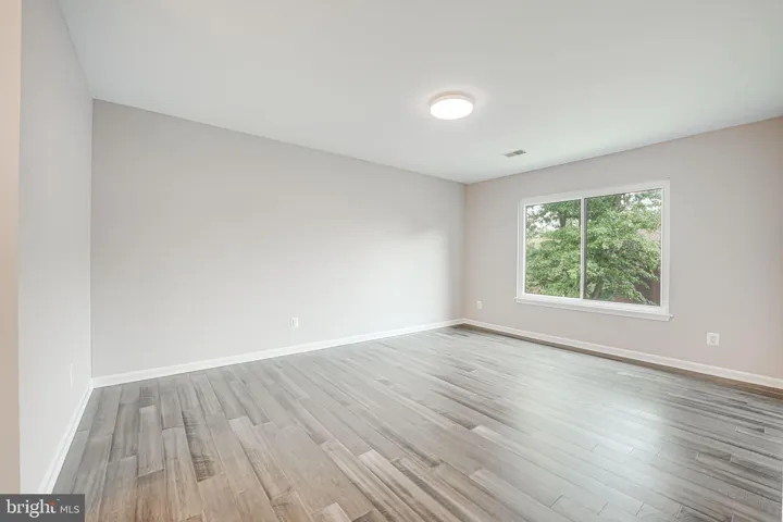 2815 Lee Oaks Ct #302, Falls Church, Virginia 22046