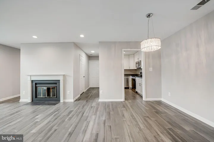 2815 Lee Oaks Ct #302, Falls Church, Virginia 22046