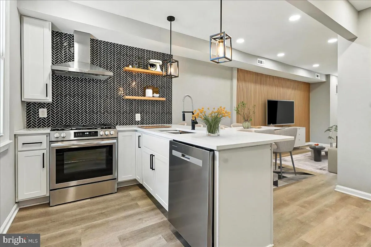 2613 FRANKLIN STREET, Washington, DC 20018