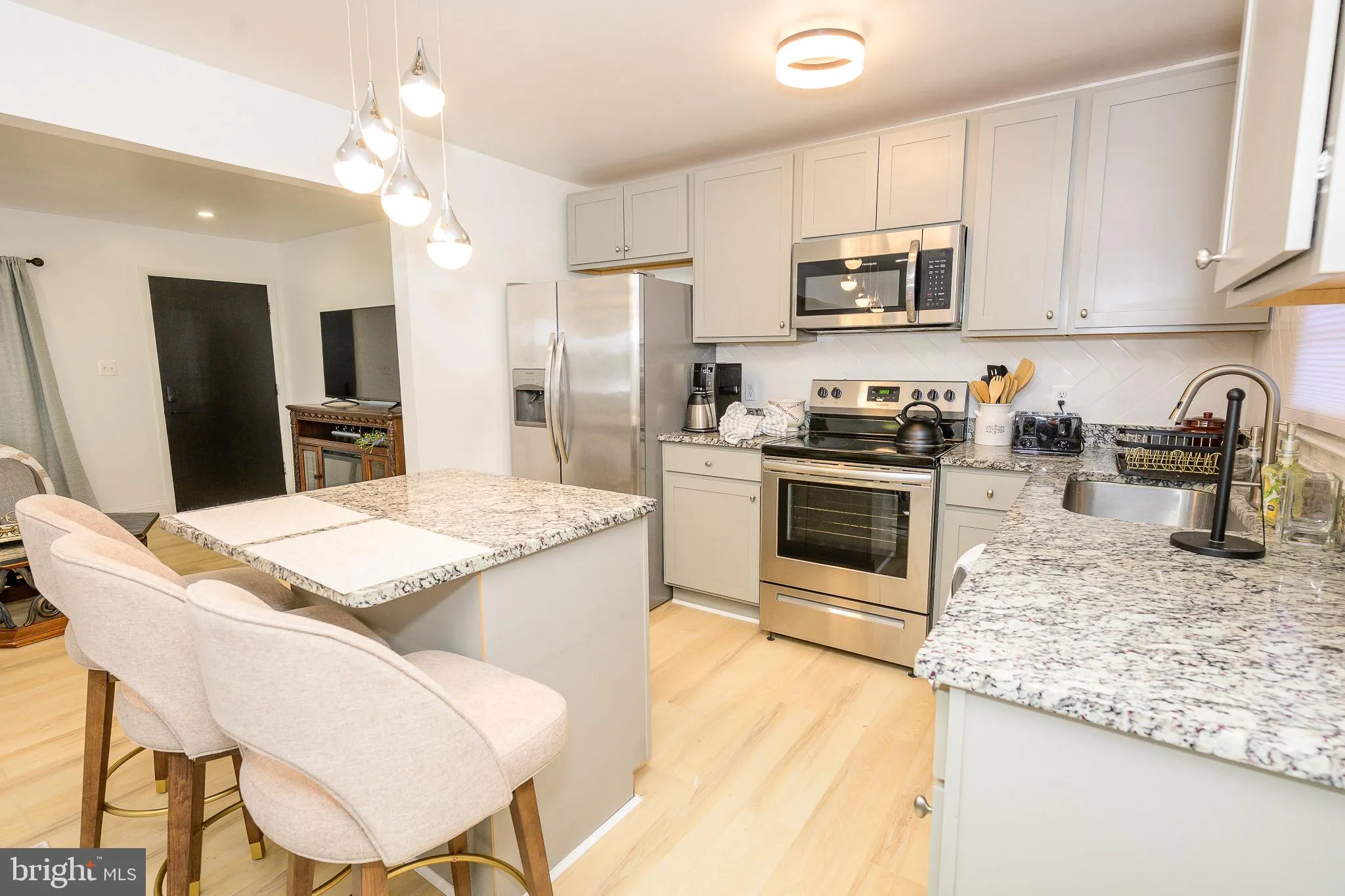 1002 TYLER AVENUE, Annapolis, MD 21403