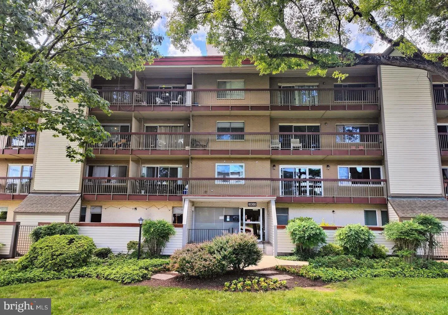 10300 WESTLAKE DRIVE, Bethesda, MD 20817