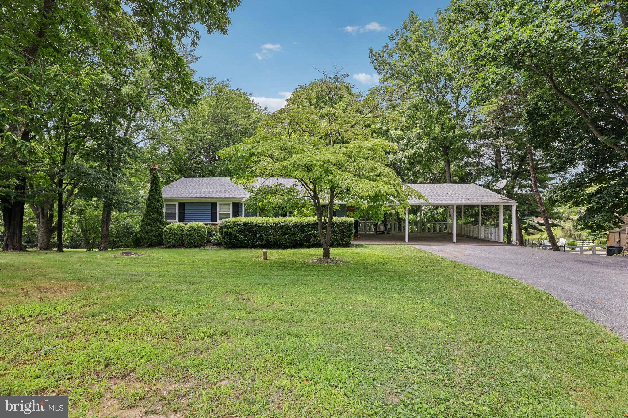 13128 MANOR, Mount Airy, MD 21771