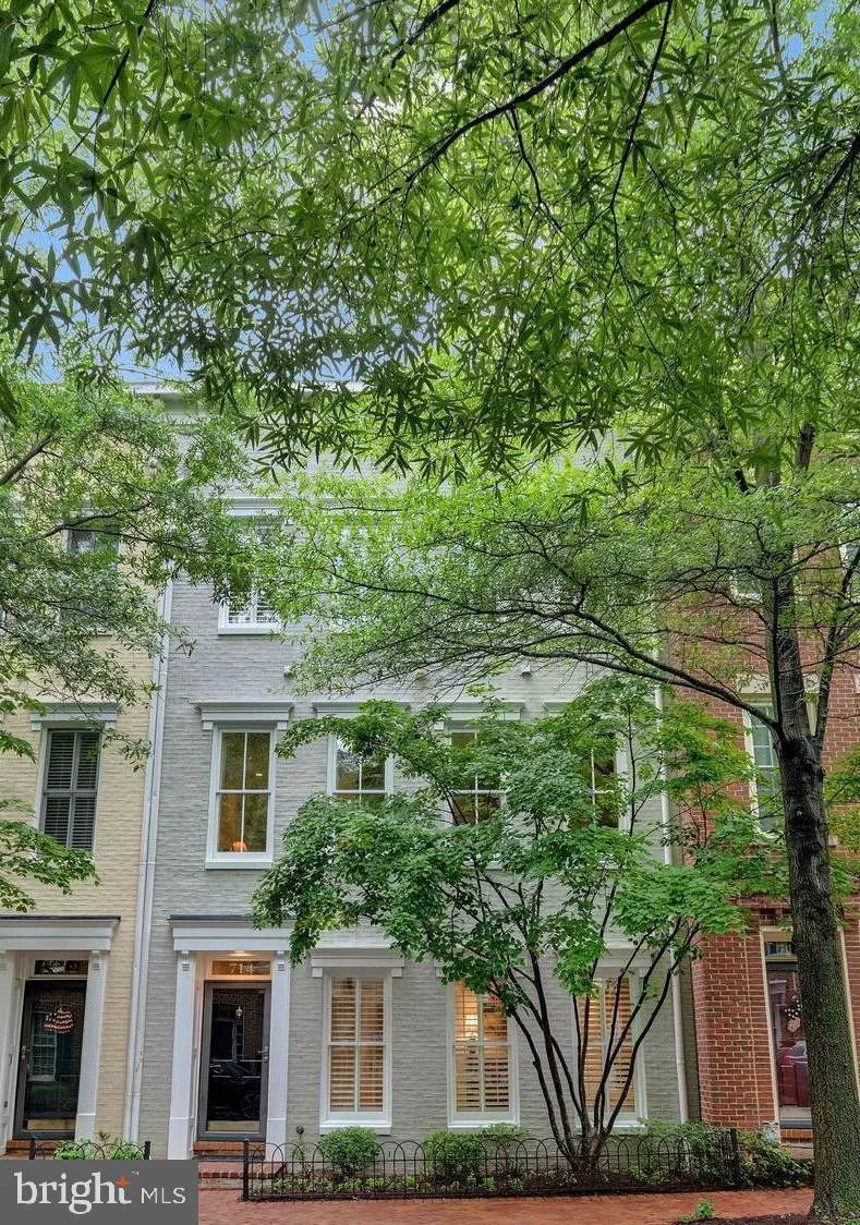 714 BRACEY LANE, Alexandria, VA 22314