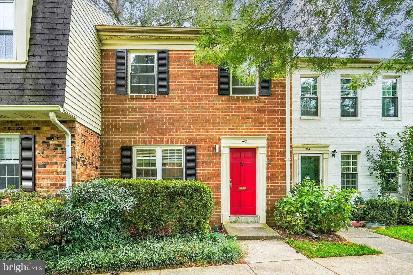 742 COLLEGE PARKWAY, Rockville, MD 20850