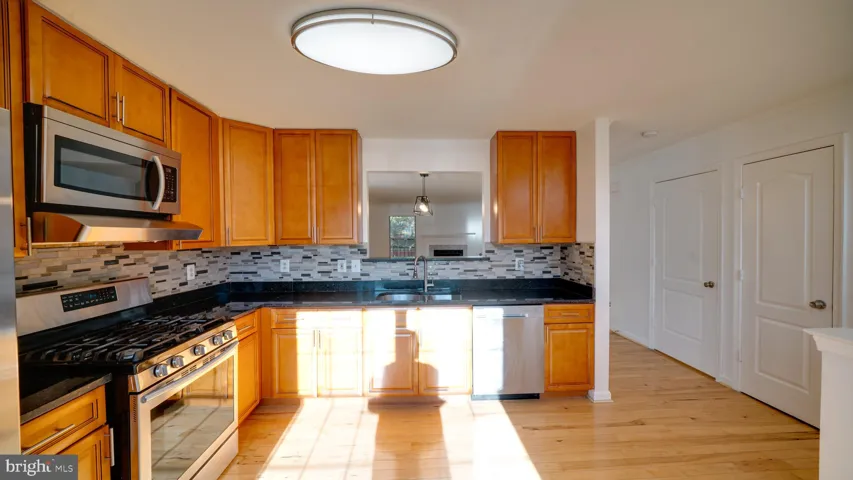 2756 Brier Pond Cir, Woodbridge, Virginia 22191