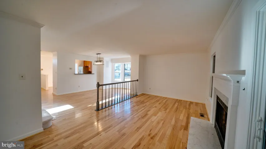 2756 Brier Pond Cir, Woodbridge, Virginia 22191