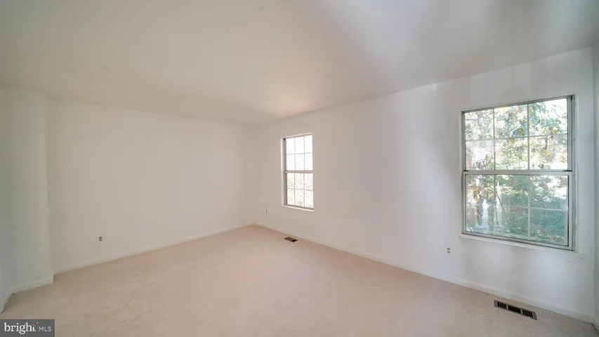 2756 Brier Pond Cir, Woodbridge, Virginia 22191