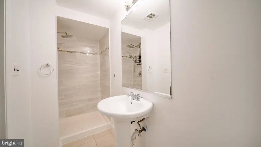 2756 Brier Pond Cir, Woodbridge, Virginia 22191