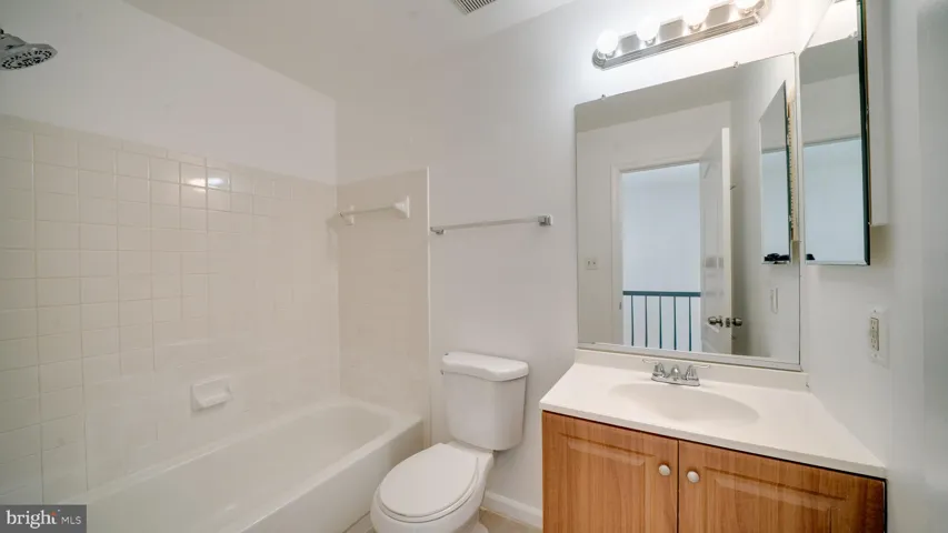 2756 Brier Pond Cir, Woodbridge, Virginia 22191