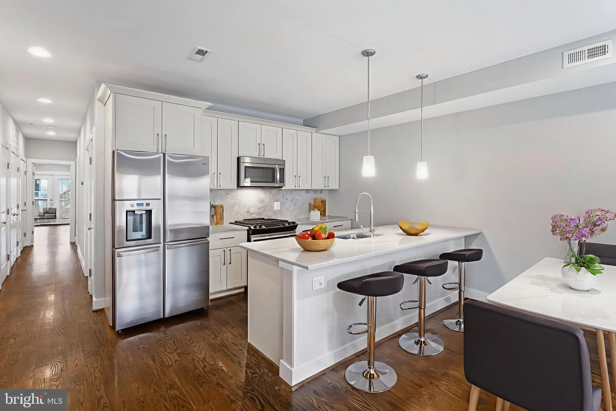 1221 KENYON STREET, Washington, DC 20010