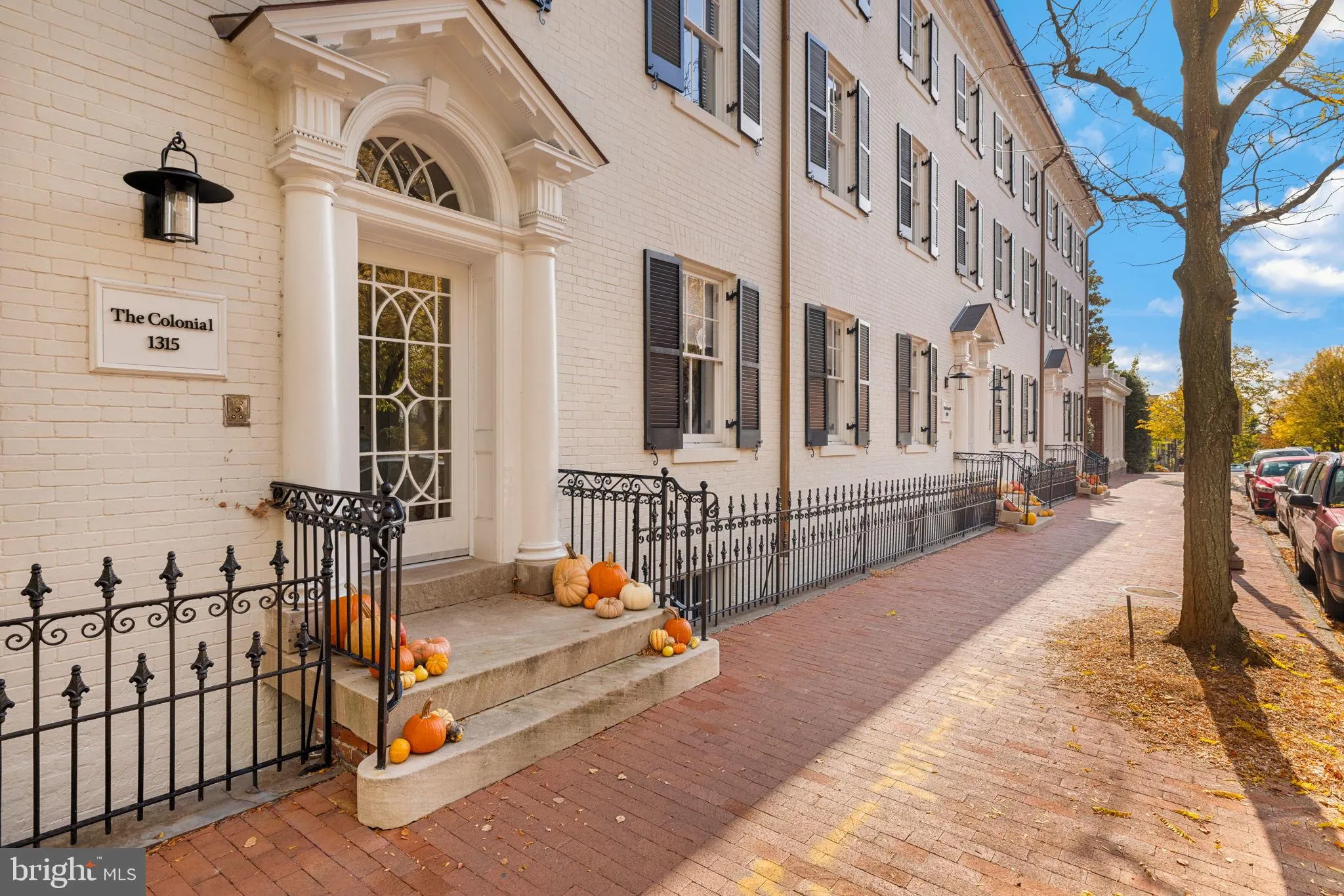 1305 30TH STREET, Washington, DC 20007