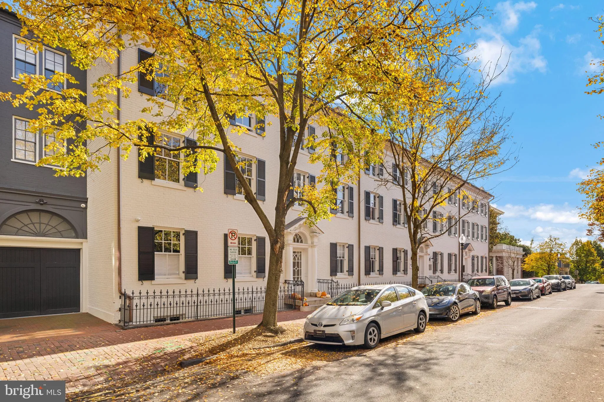 1305 30TH STREET, Washington, DC 20007