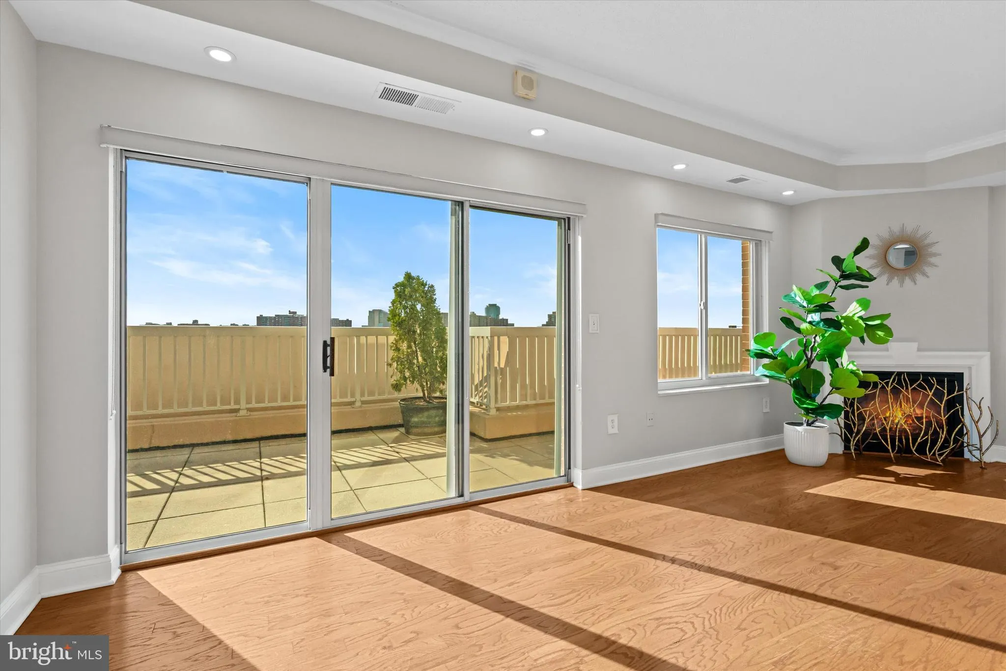 3101 N. HAMPTON DRIVE, Alexandria, VA 22302