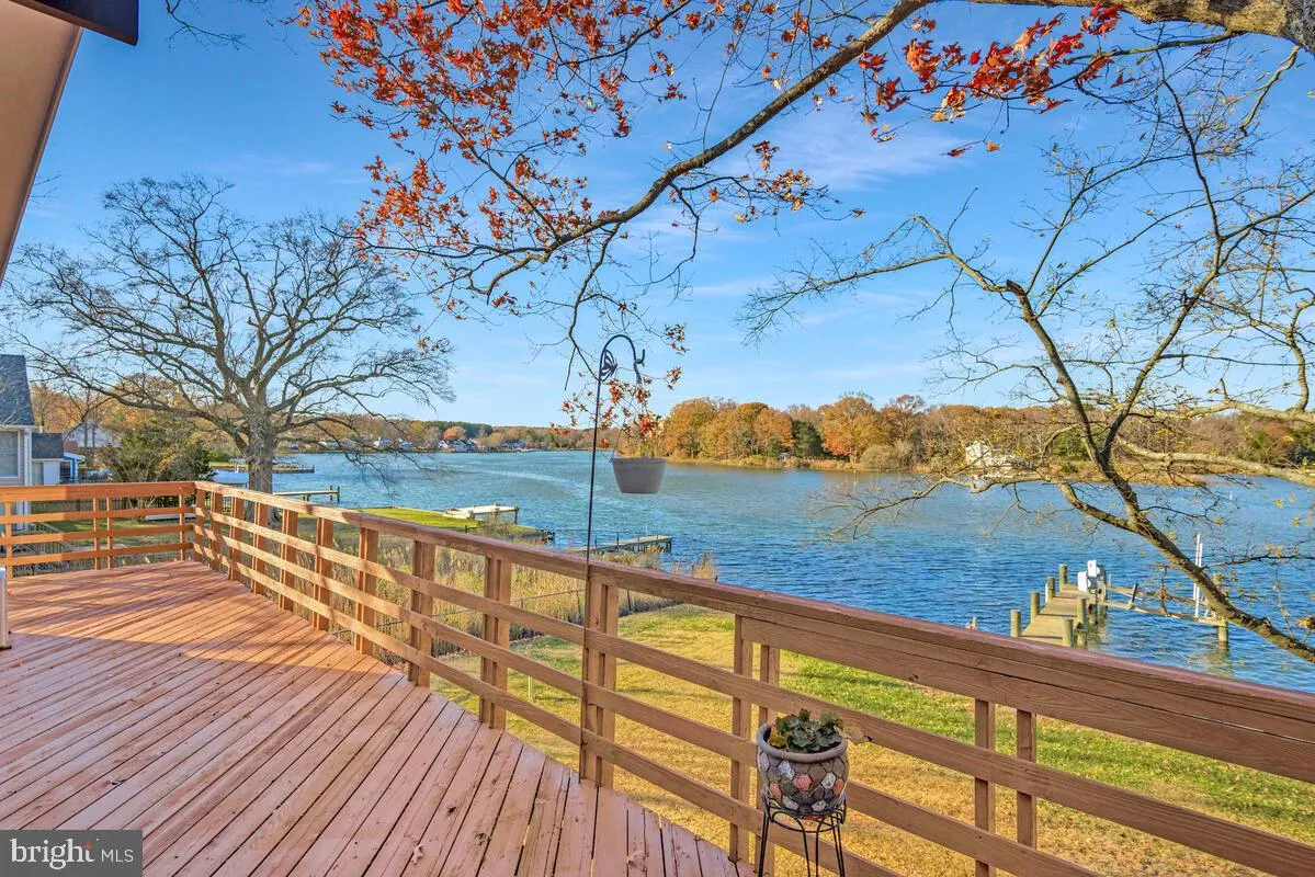 962 MAIN STREET, Deale, MD 20751