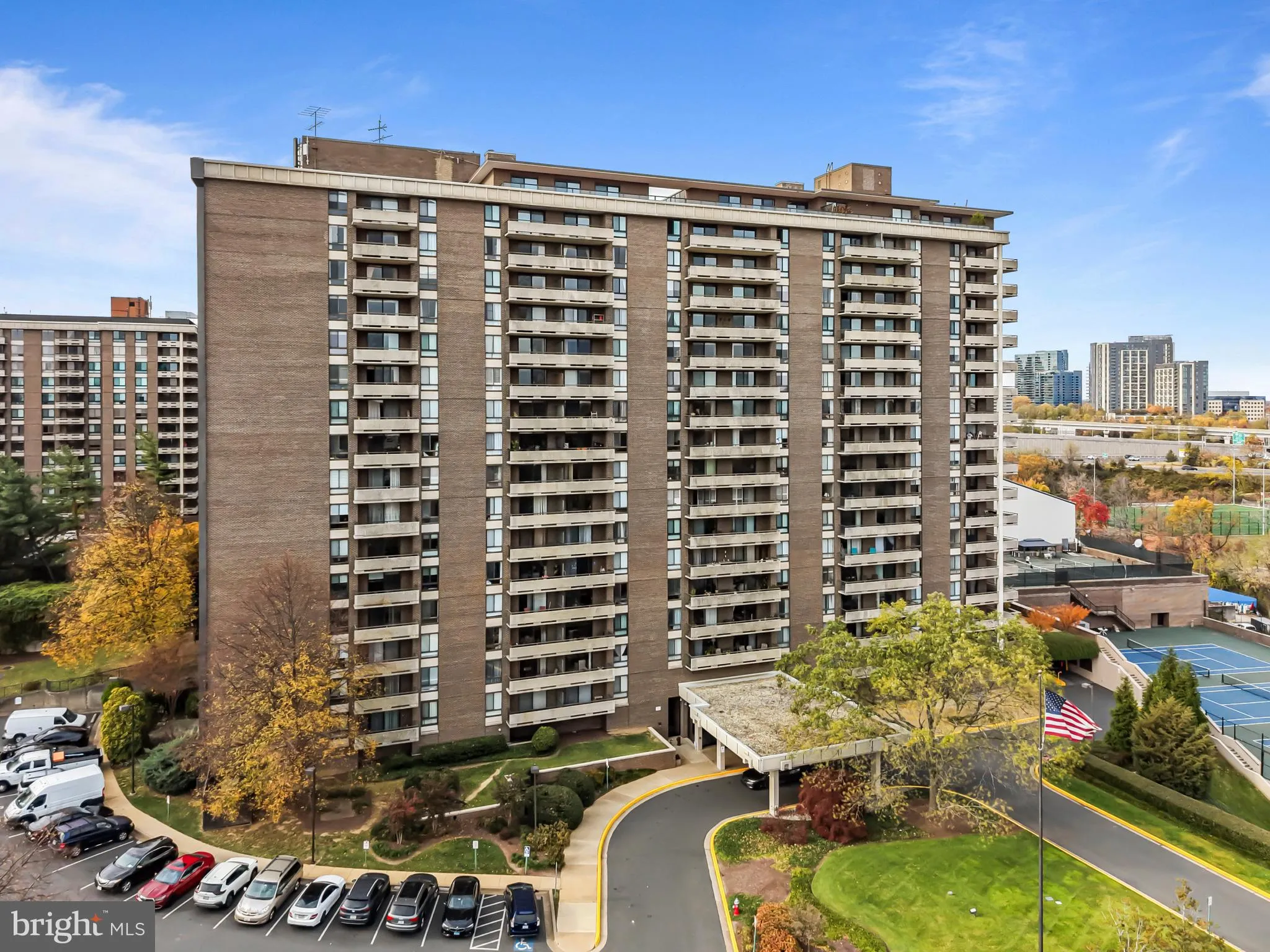 1800 OLD MEADOW ROAD, Mclean, VA 22102