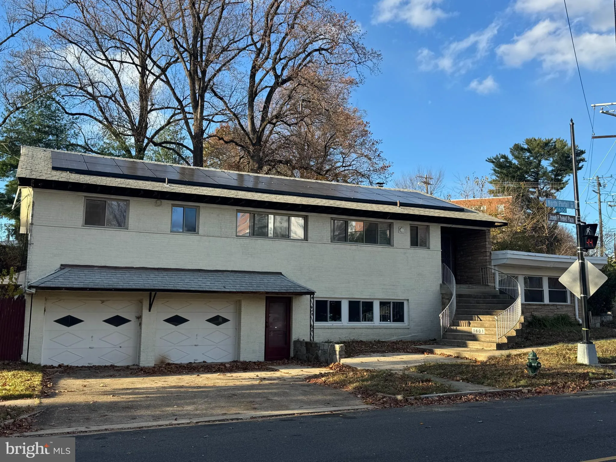 1601 NORTH PORTAL DRIVE, Washington, DC 20012