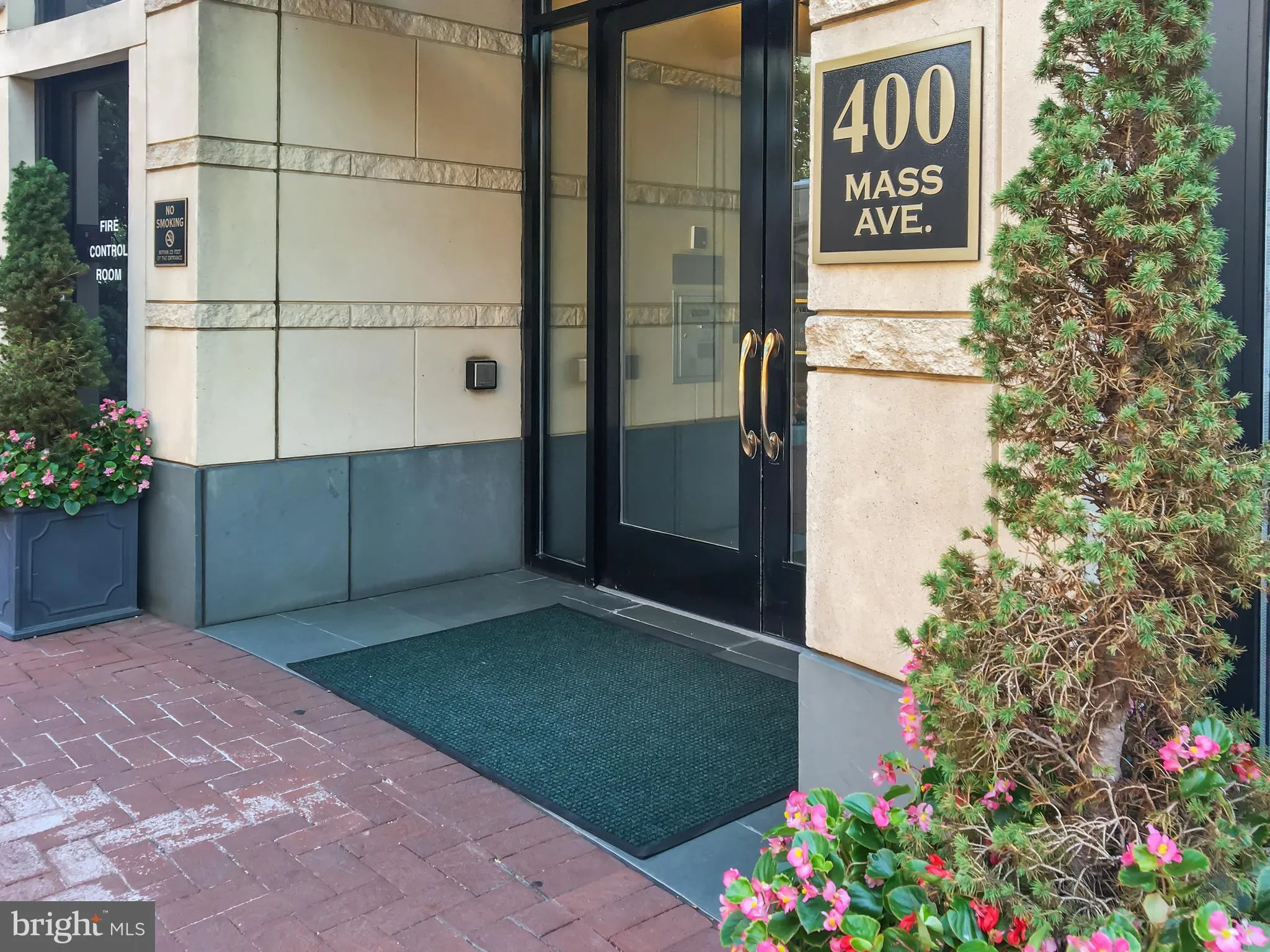 400 MASSACHUSETTS AVENUE, Washington, DC 20001