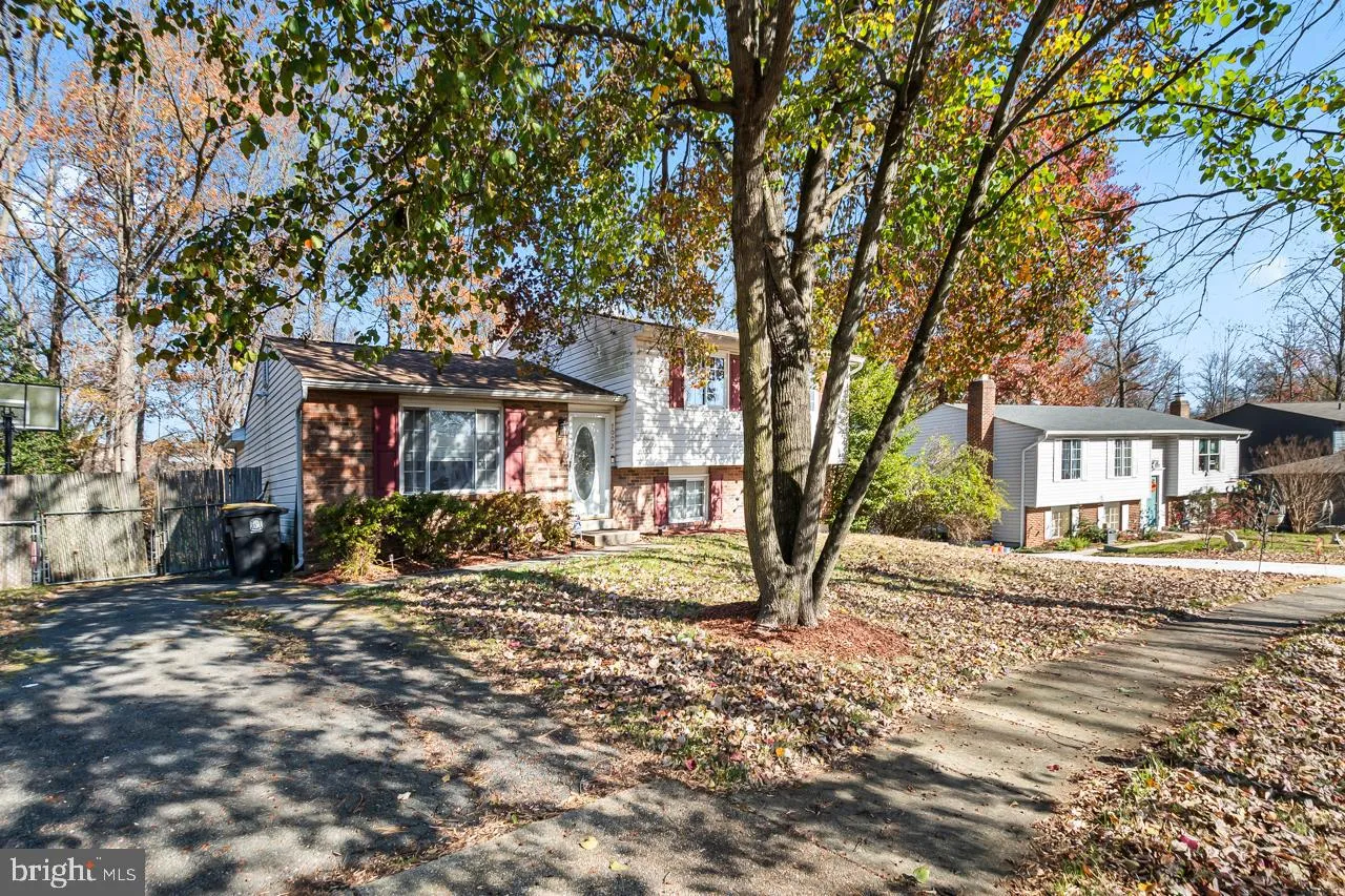 7002 KILLARNEY, Clinton, MD 20735