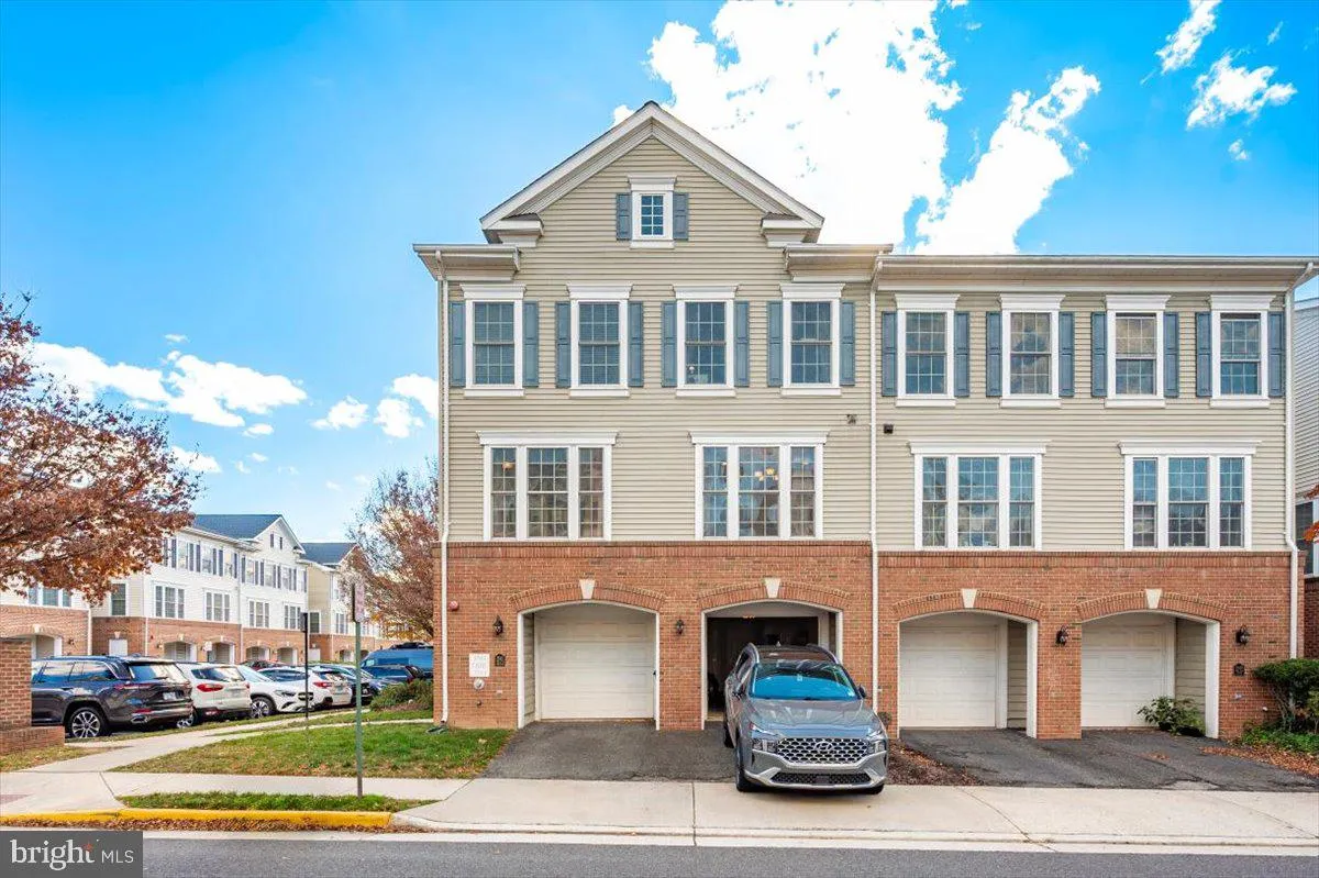3541 HUNTLEY MANOR LANE, Alexandria, VA 22306