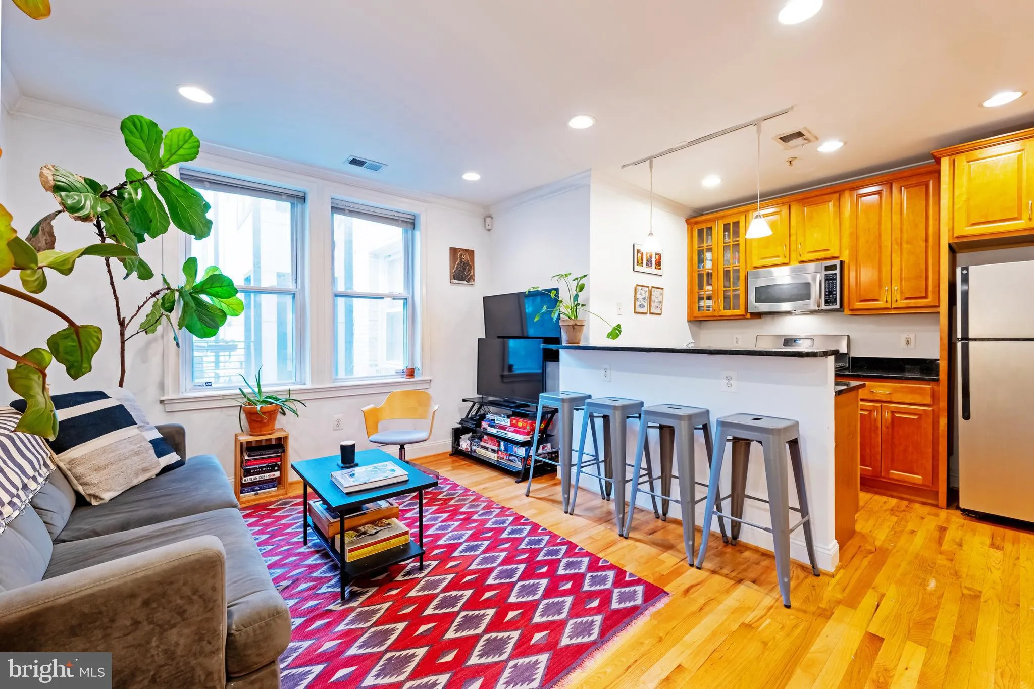 1443 OAK STREET, Washington, DC 20010