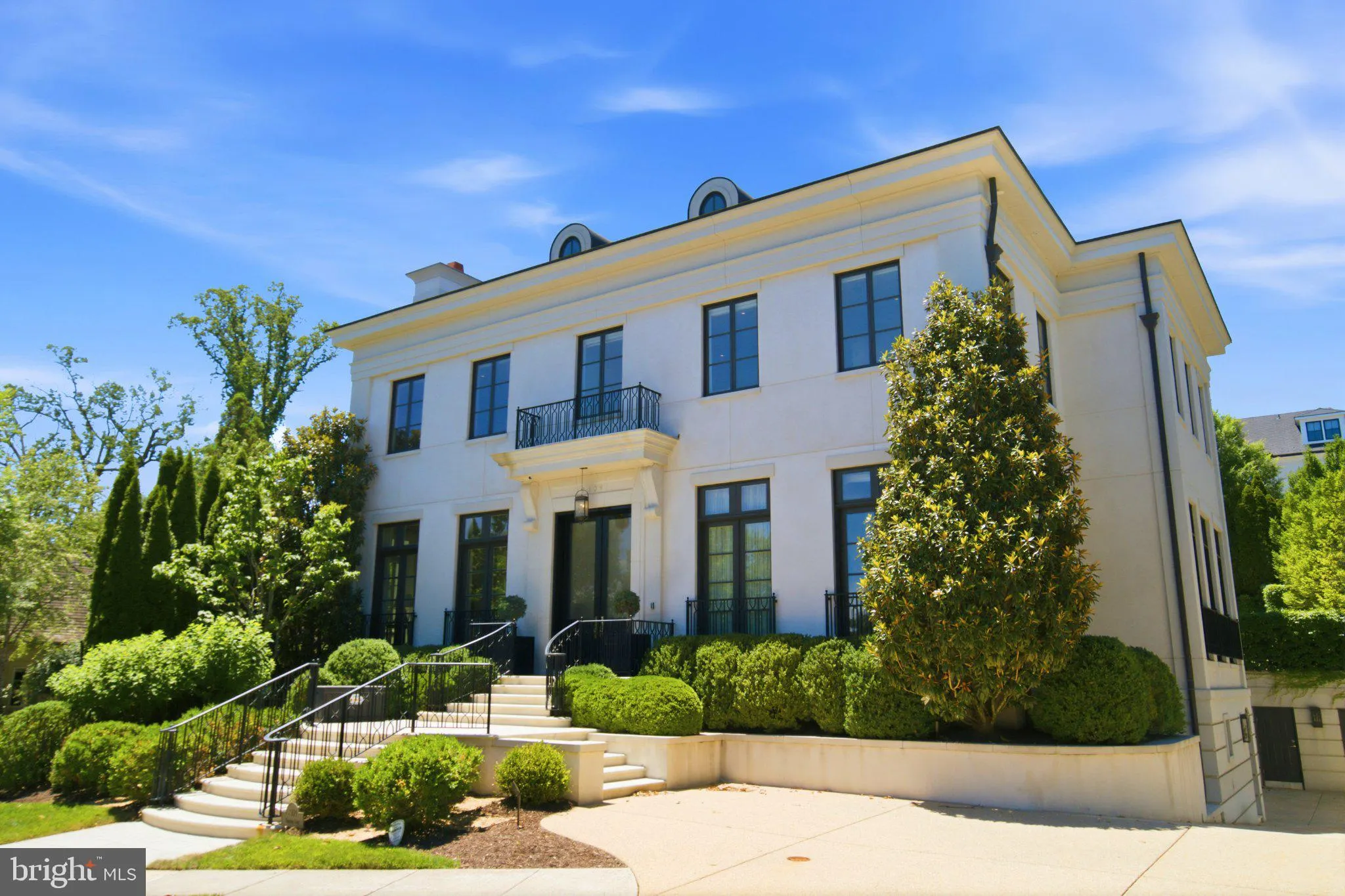 2109 DUNMORE LANE, Washington, DC 20007