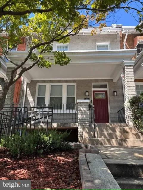 1230 RHODE ISLAND AVENUE, Washington, DC 20018