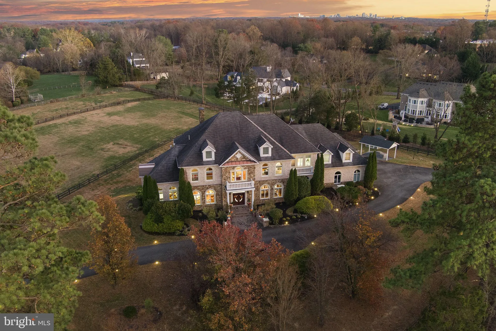 627 WALKER ROAD, Great Falls, VA 22066