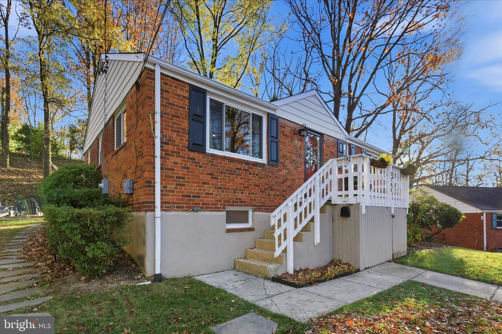 7203 ARTHUR DRIVE, Falls Church, VA 22046
