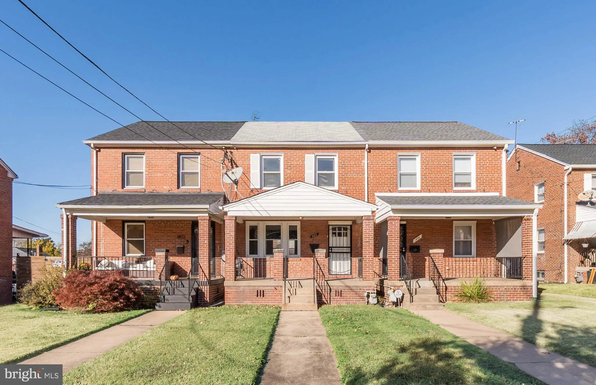1824 T STREET, Washington, DC 20020