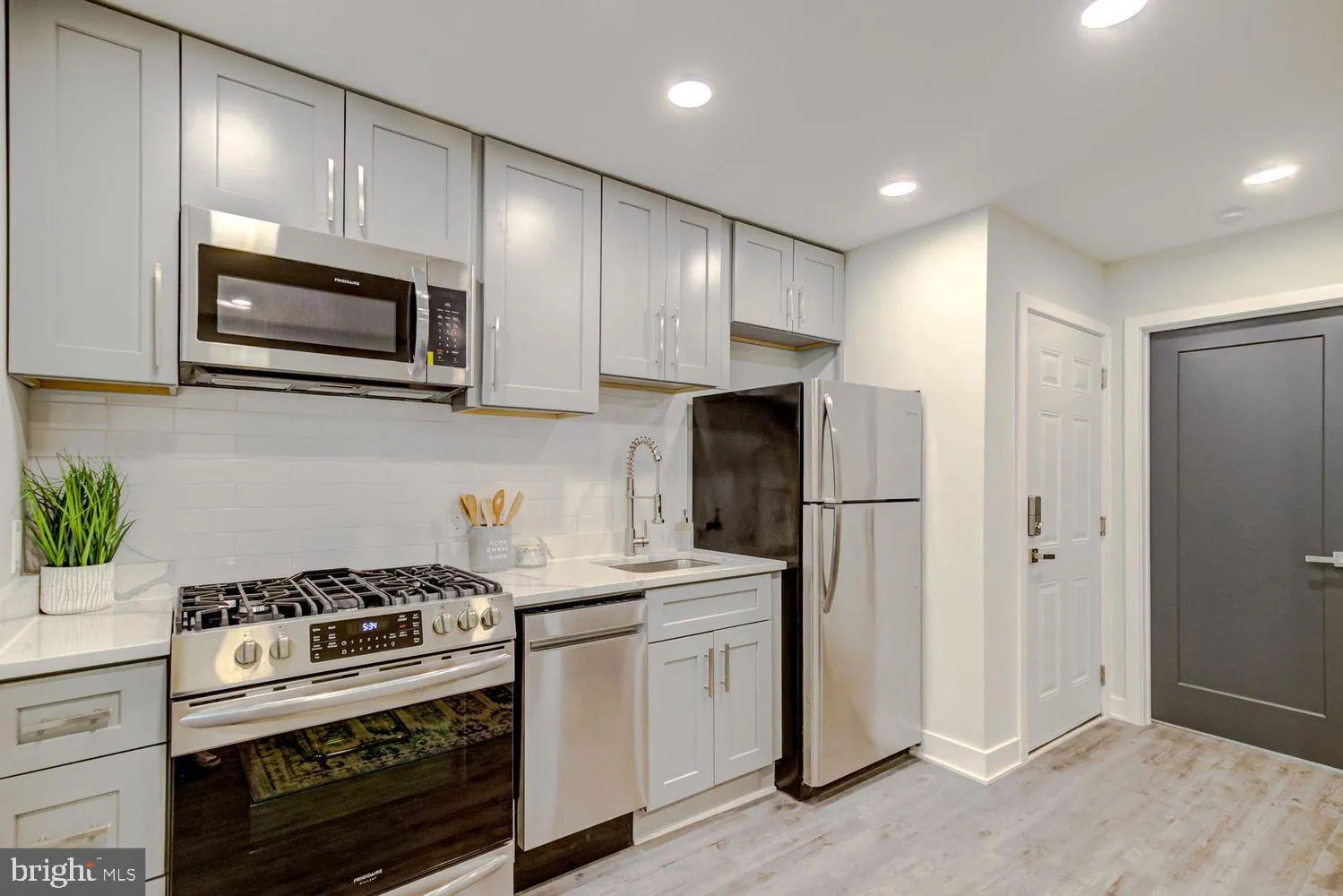 1420 EASTERN AVENUE, Washington, DC 20019