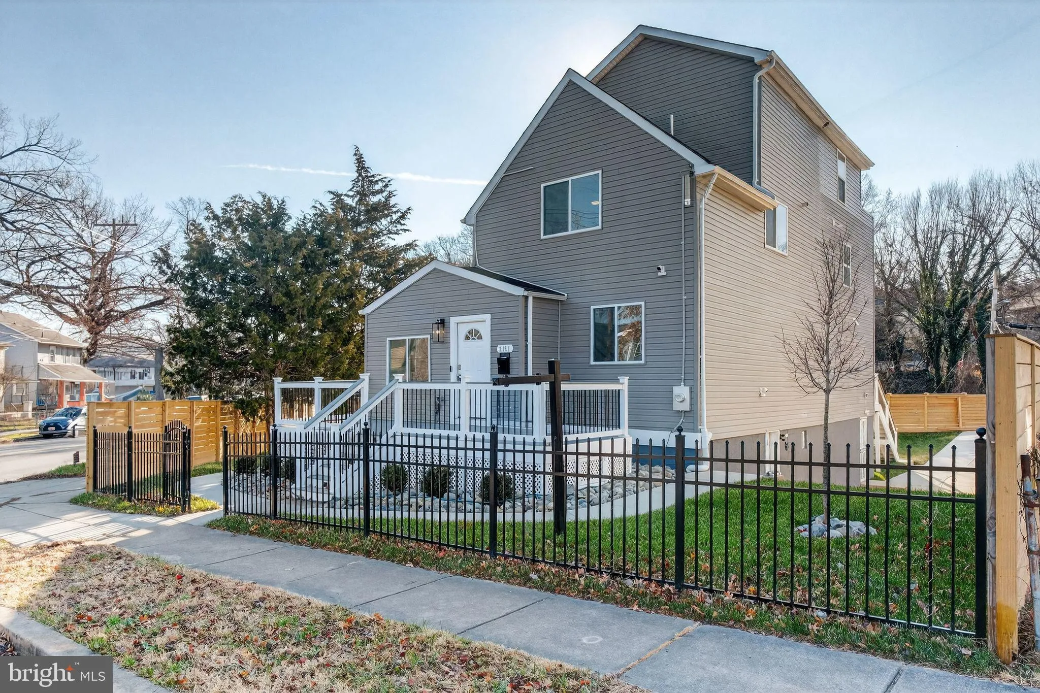 3151 NEWTON STREET, Washington, DC 20018