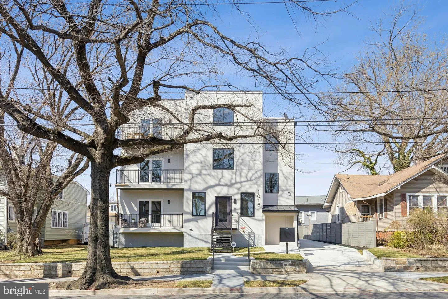 1016 RHODE ISLAND AVENUE, Washington, DC 20018