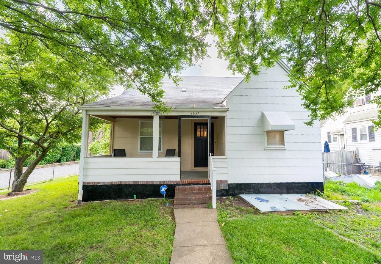 1037 16TH STREET, Arlington, VA 22202