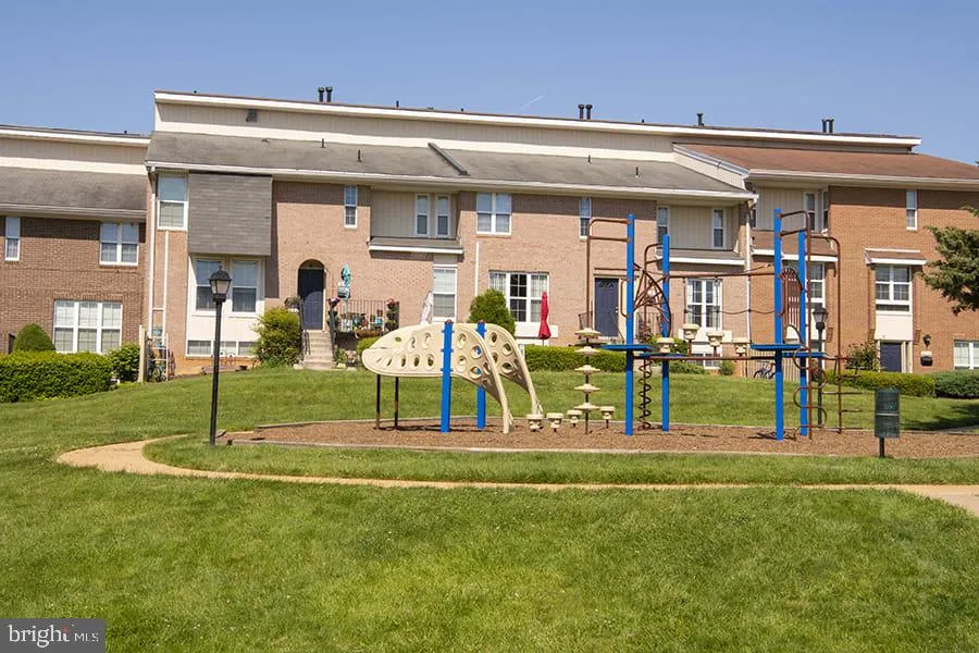 1699 YALE PLACE, Rockville, MD 20850