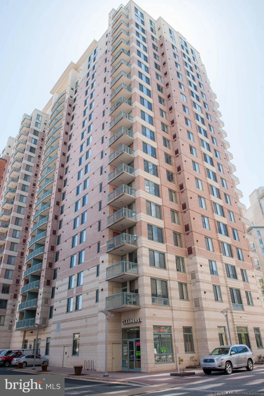 851 GLEBE ROAD, Arlington, VA 22203