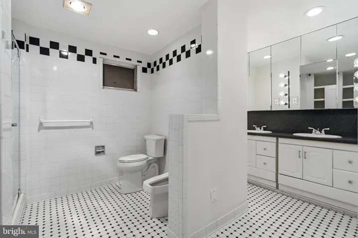 4000 Cathedral Ave Nw #335-b, Washington, District of Columbia 20016