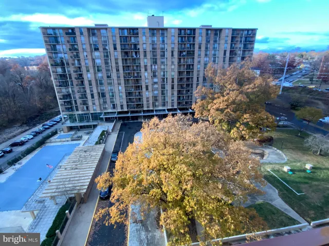 4500 Four Mile Run Dr #808, Arlington, Virginia 22204