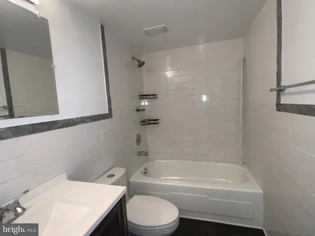 4500 Four Mile Run Dr #808, Arlington, Virginia 22204