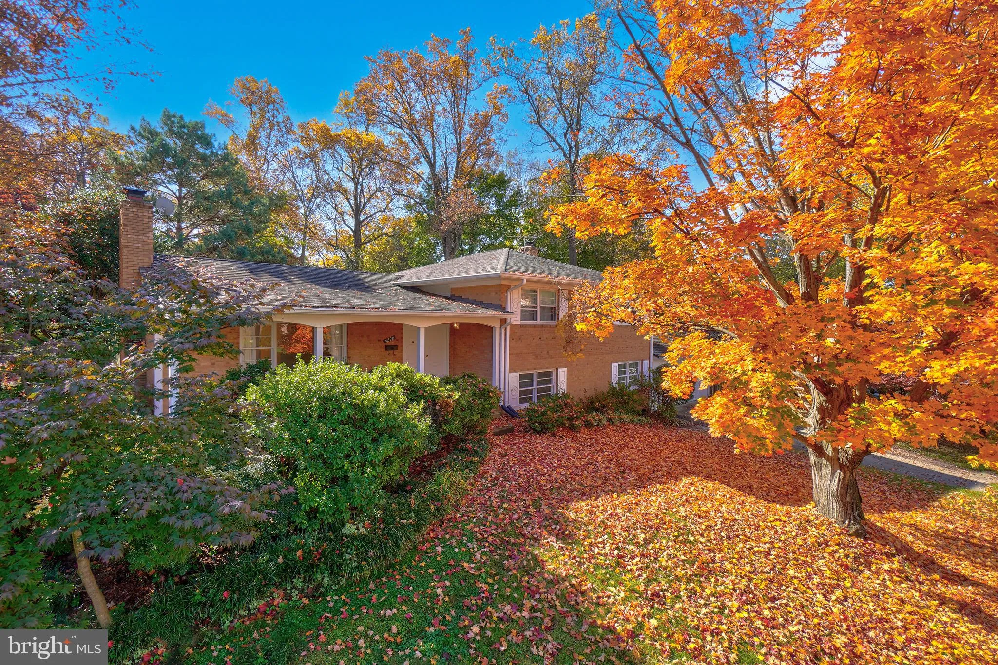 6220 ROBINWOOD ROAD, Bethesda, MD 20817