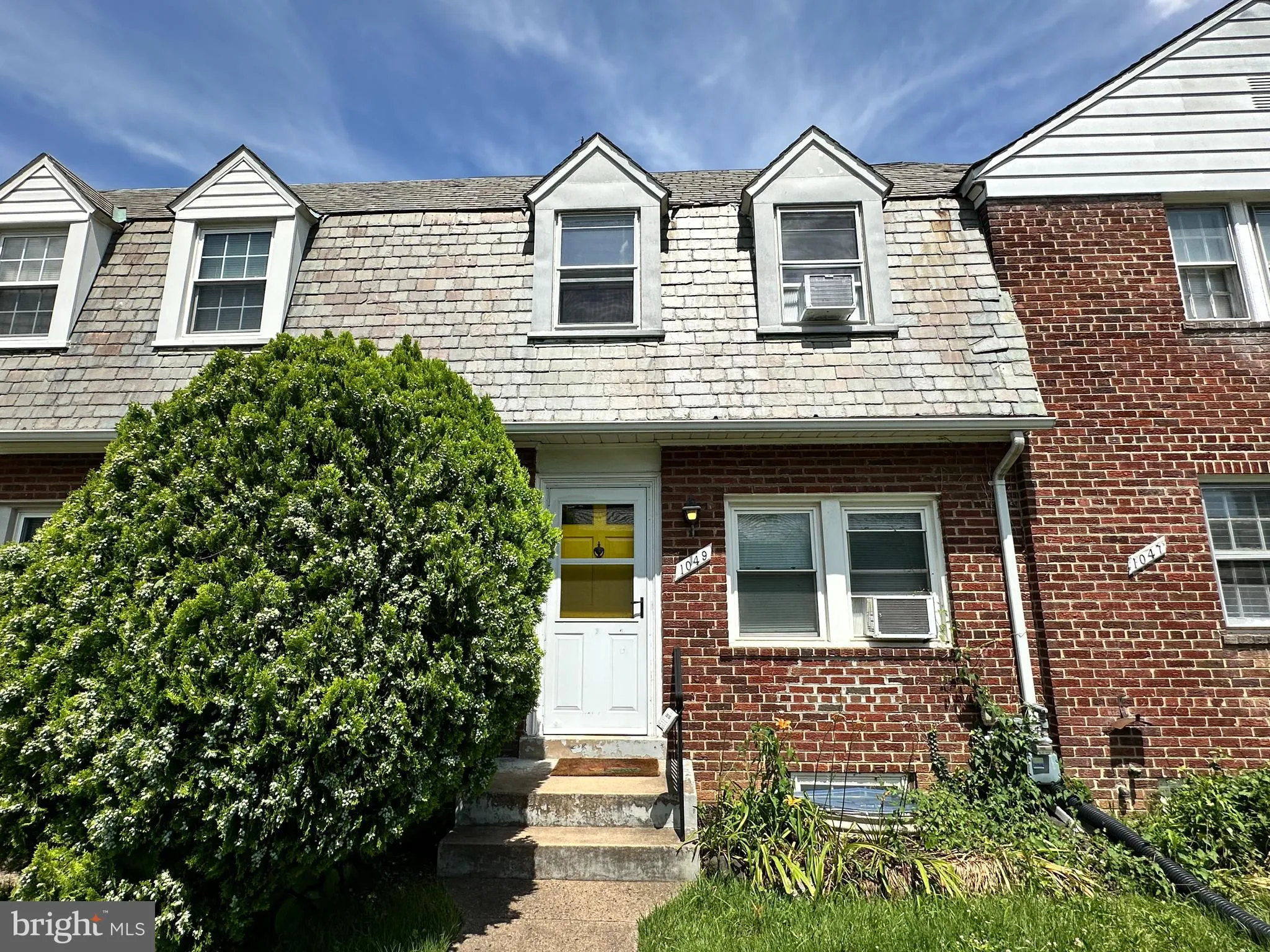 1049 MONROE STREET, Arlington, VA 22201