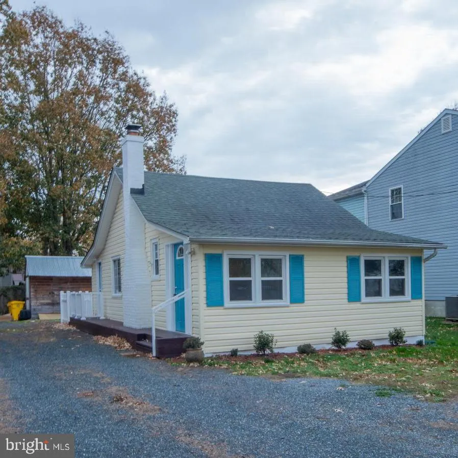 4955 CHESTNUT STREET, Shady Side, MD 20764