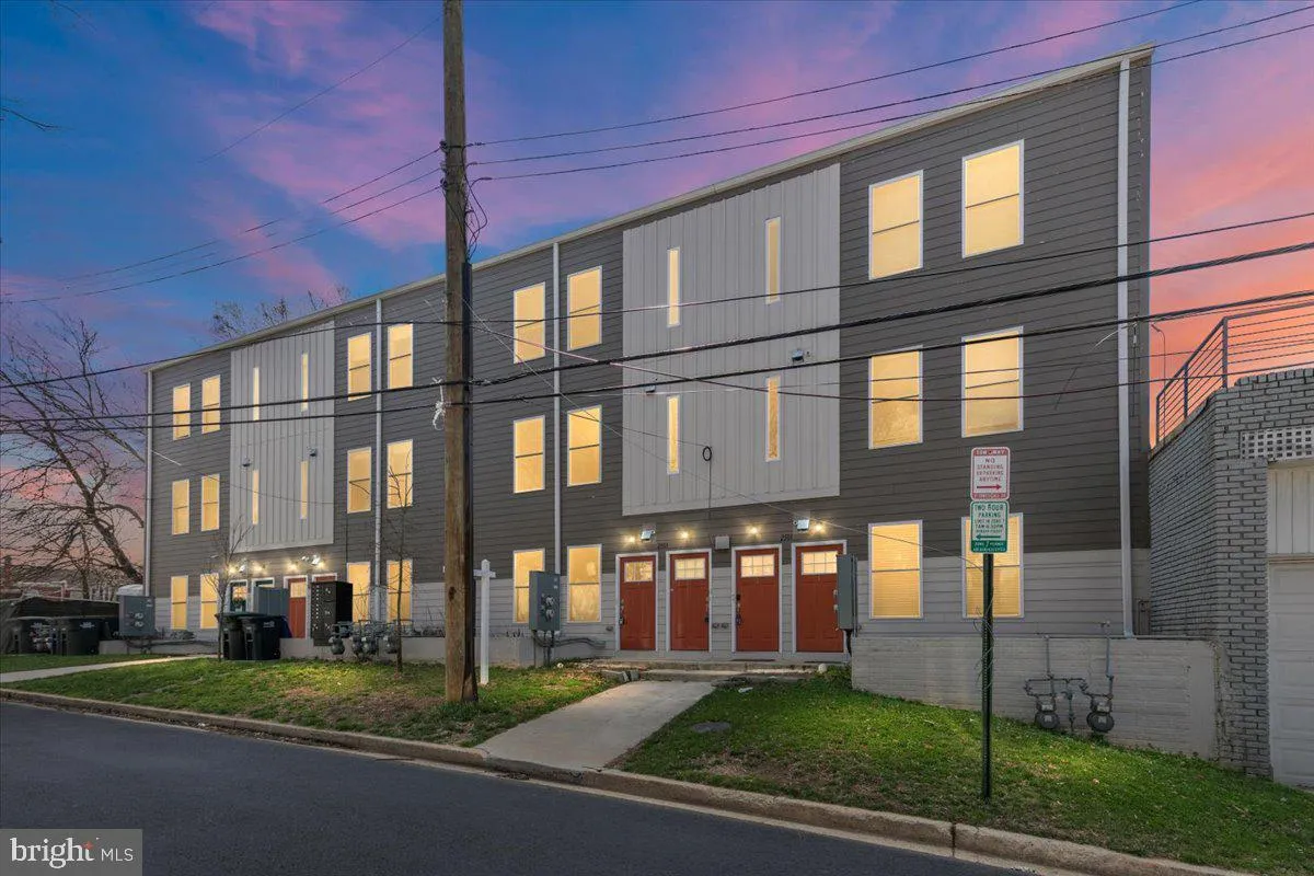 2503 BURNS STREET, Washington, DC 20020