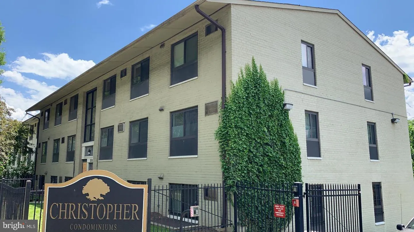 3101 NAYLOR ROAD, Washington, DC 20020