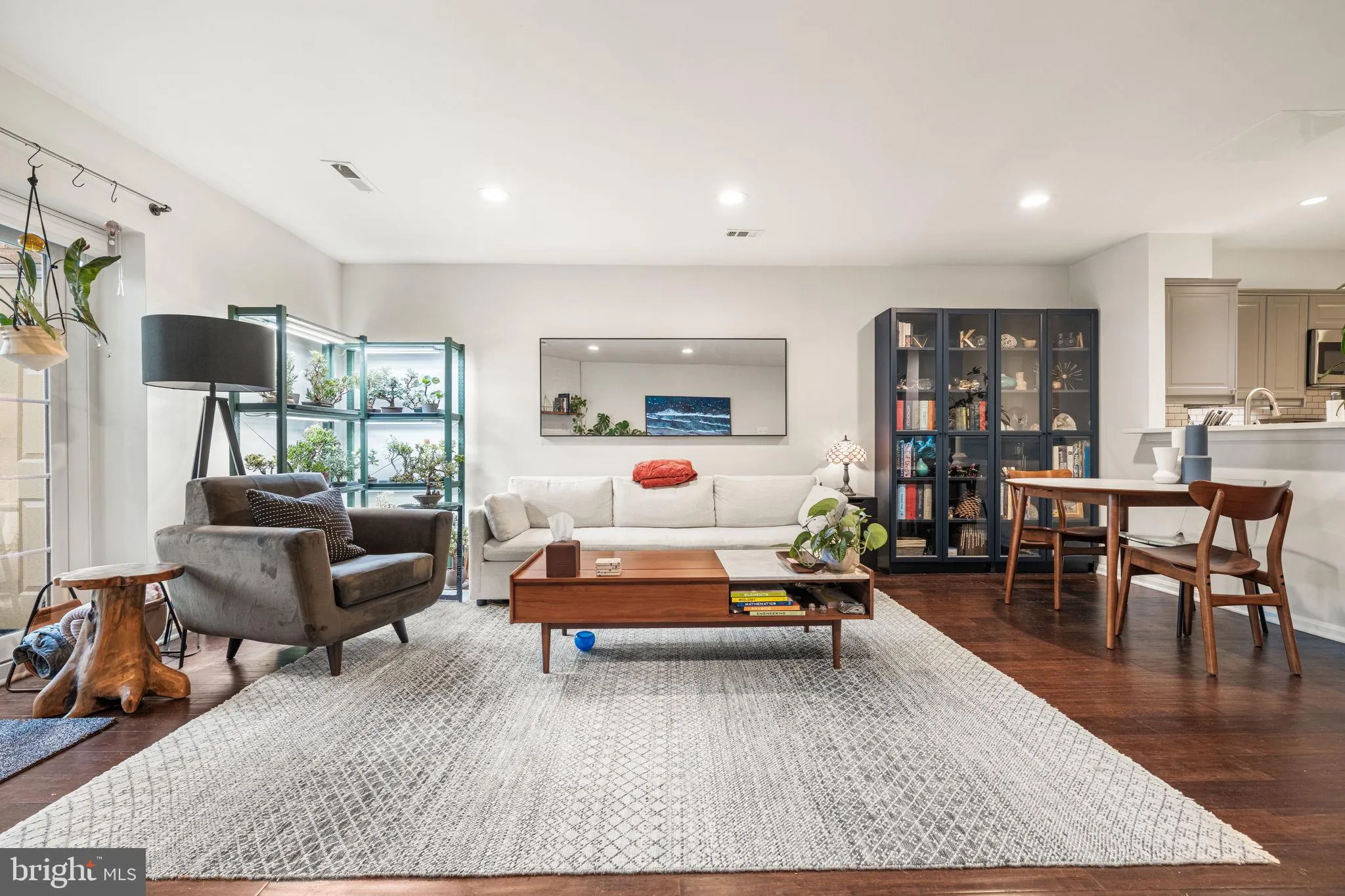 907 ROLFE STREET, Arlington, VA 22204