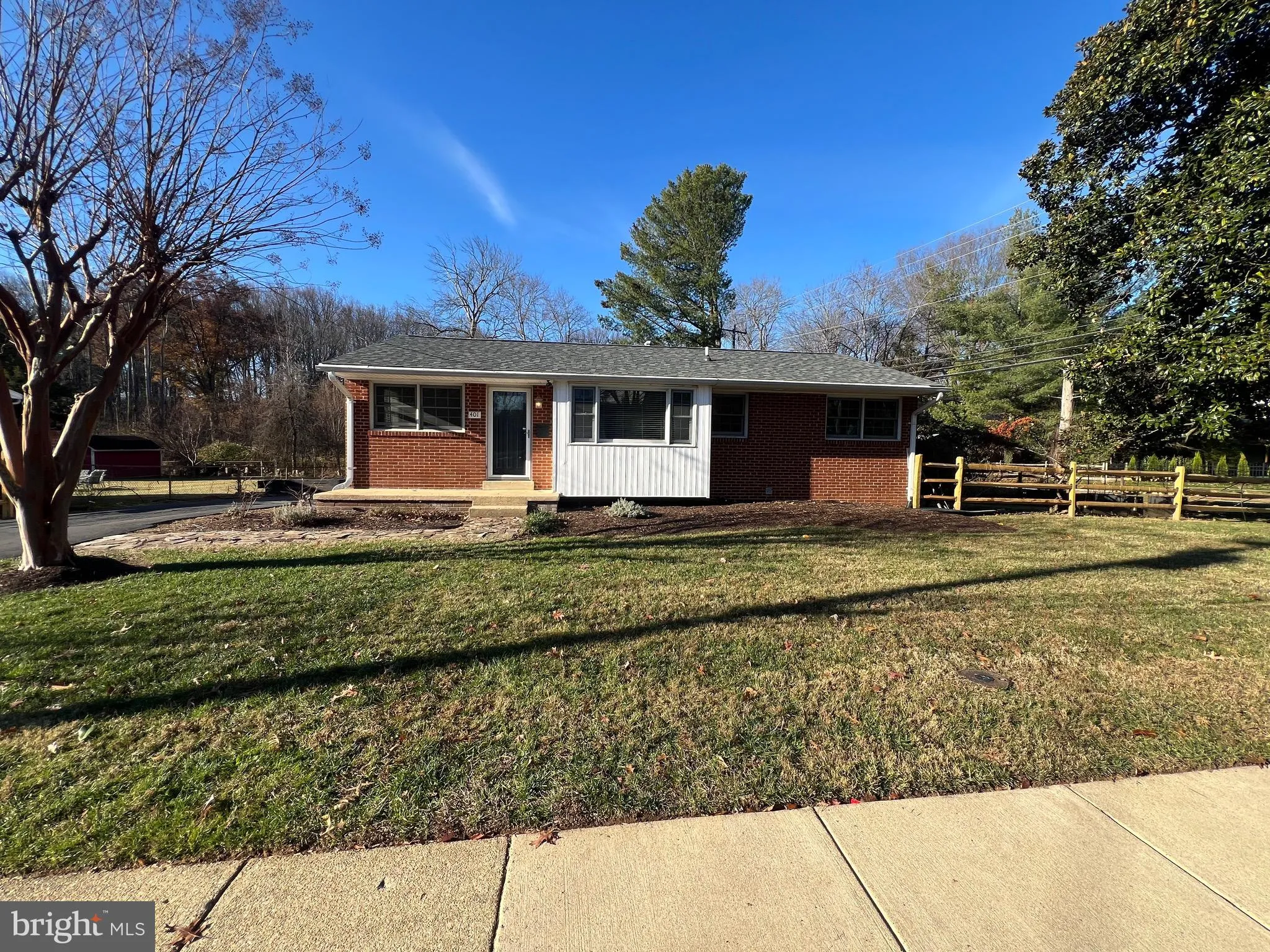 401 MOOREFIELD ROAD, Vienna, VA 22180