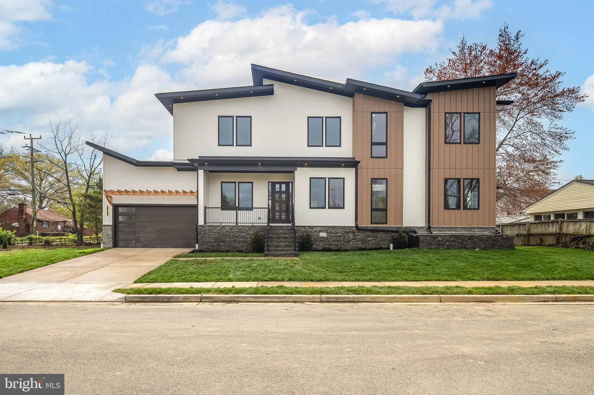 5906 3RD STREET, Arlington, VA 22204